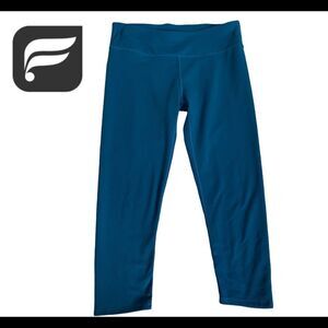 FABLETICS dark teal Capri leggings Sz S